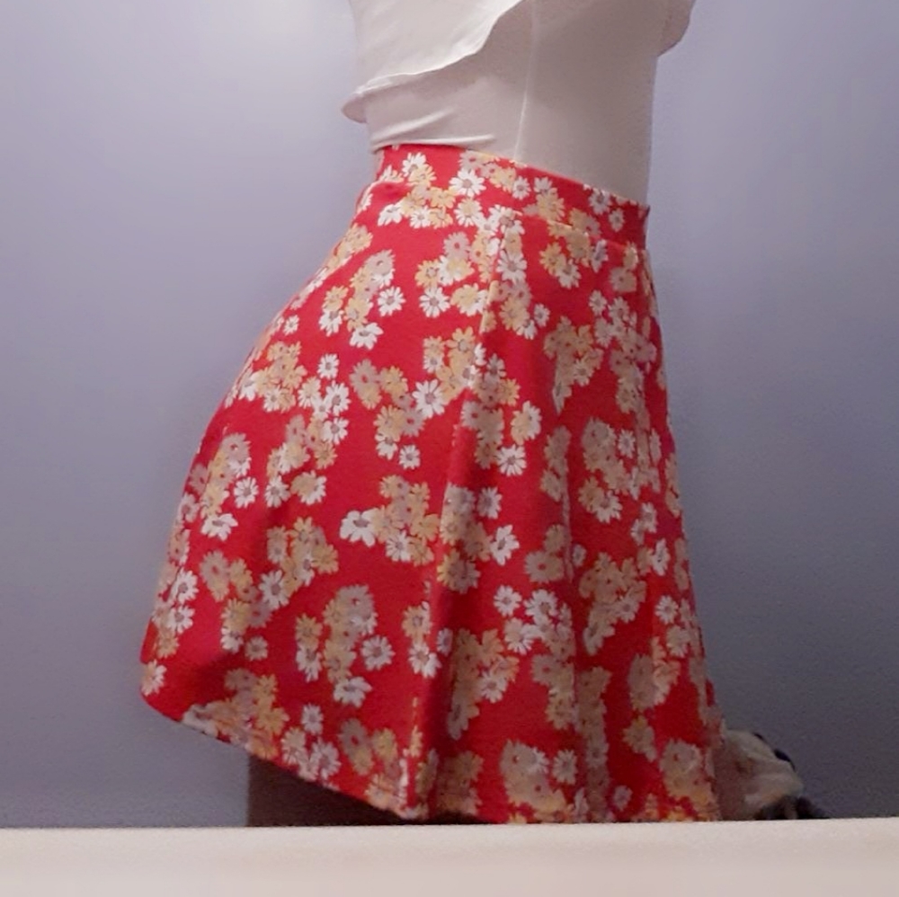Floral skirt!
